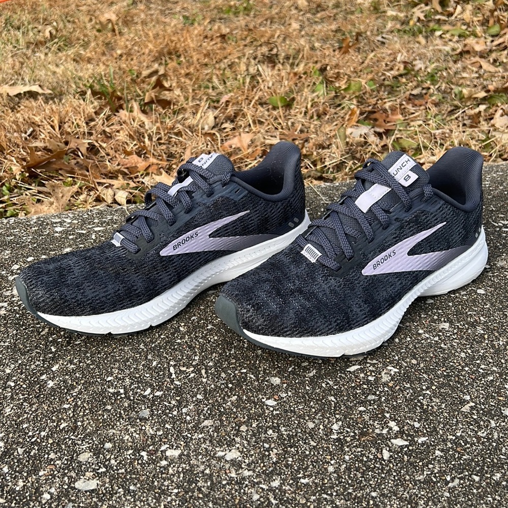 EUC Brooks Launch 8 | Size 8 Medium (B)
